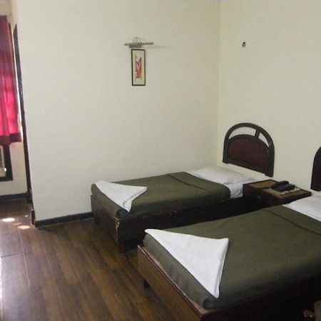 Hotel Metro Continental Dillí Pokoj fotografie